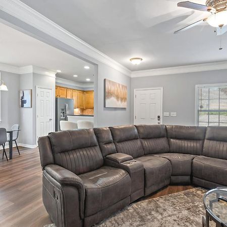 Calming Grey Townhouse With Jacuzzi Bathtub Βίλα Ατλάντα Εξωτερικό φωτογραφία