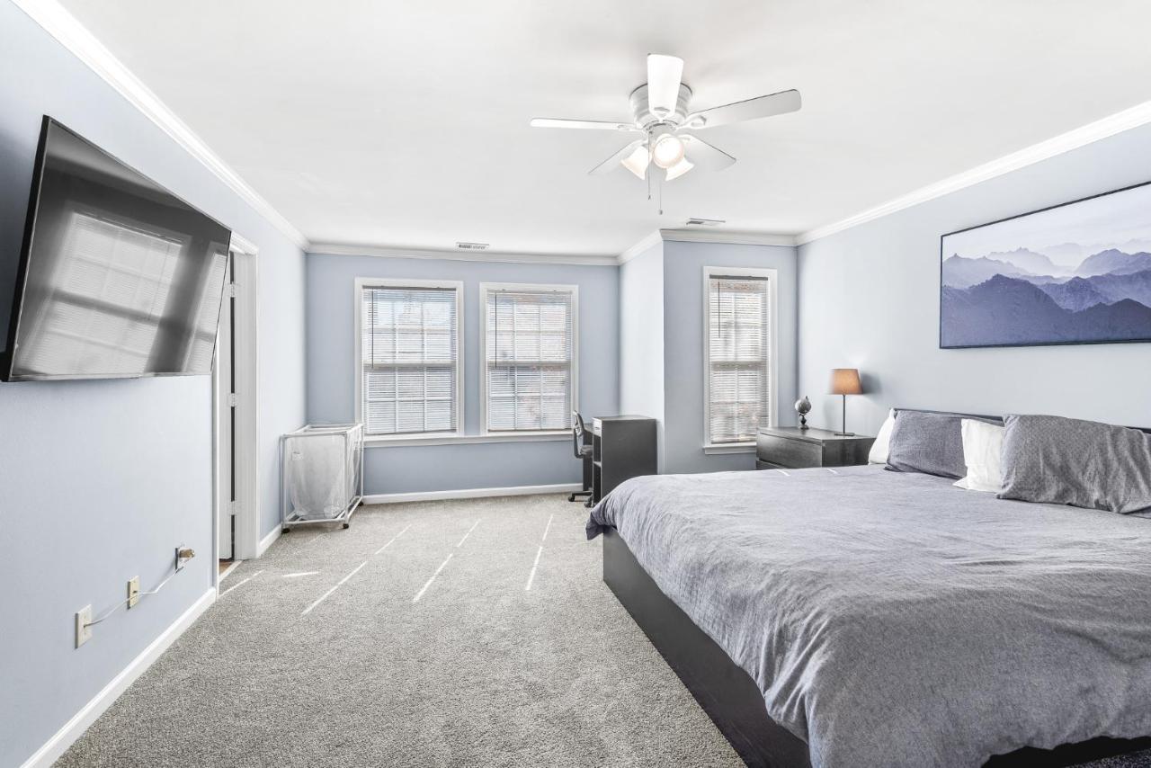 Calming Grey Townhouse With Jacuzzi Bathtub Βίλα Ατλάντα Εξωτερικό φωτογραφία
