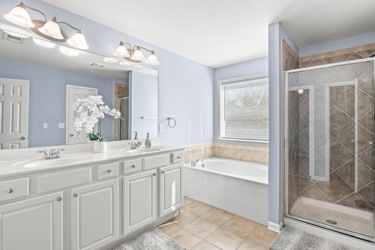 Calming Grey Townhouse With Jacuzzi Bathtub Βίλα Ατλάντα Εξωτερικό φωτογραφία
